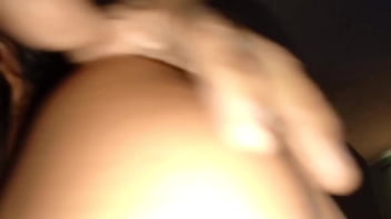 ERIKA-ME DA UN MAMADON Y SELA METO EN SU CULITO APRETADO