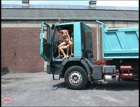 A Trucker Driver Quickly Fucks His Girlfriend Before the Next Route