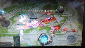 Chupando a namorada do amigo, o amigo e a m&atilde_e dele