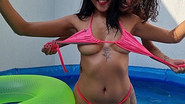 Menage na piscina
