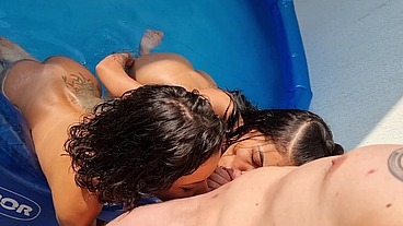 Menage na piscina