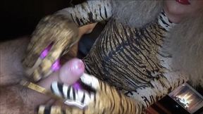 cock wank and with 5,5 inch mules and Leopard gloves - full clip - (1280x720*mp4)