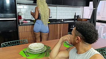 BLACK RABUDA FODE GRANDE GALO ATÉ RECEBER LEITINHO QUENTE NO CU