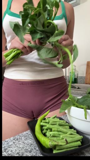 Cooking your fave Filipino comfort dish... care to taste?