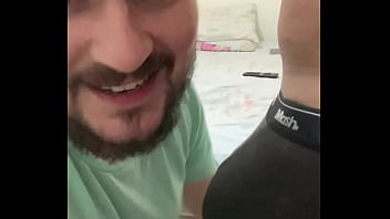 Pirocudo pai de fam&iacute_lia comendo gordinho