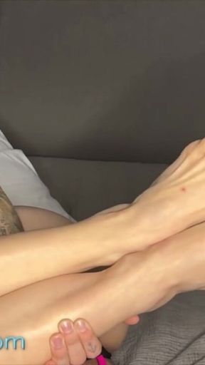 Pretty Toes Teasing You