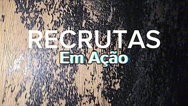 Recrutas Fora Da Base fazendo sacanagem no centro da cidade.