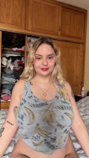 Amateur with big tits shows off her round ass