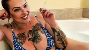 Smoking simple - Stepmother and Relaxing and smoking in the hot tub - Dunhill White 100