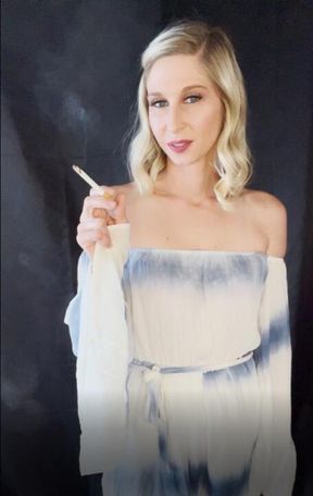 Smoking Blonde