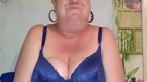 Crumpet has hiccups in the kitchen WMV(1280*720)HD