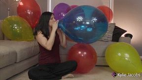 33 Big Balloons Random Pop and Play - Kylie Jacobs - MP4 1080p HD