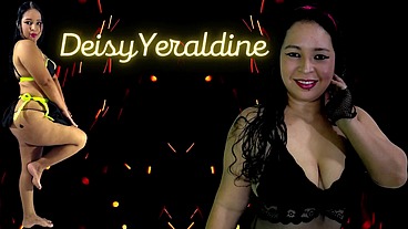 Second part of DeisyYeraldine First WebCam Show looking for lovers, while her cuckold husband records her and an American soldier watches her via WhatsApp video call, what a bitch this young Hispanic