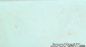 Japanese amateur babes' pee contest - closeup pissing action