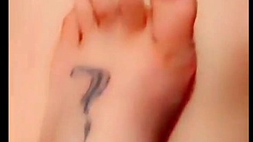 وما ظلمناهم كانو لانفسهم ظالمينعبادة الاقدام