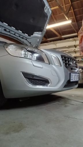 My Car Broke Down and Had a Horny Mechanic Helping Me to Fix the Car