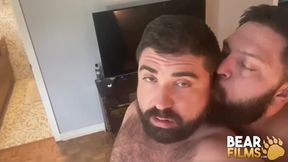 BEARFILMS - Hairy and bearded bears bareback hardcore