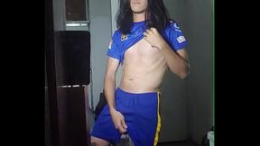 Soccer player masturbating and cuming on his own face