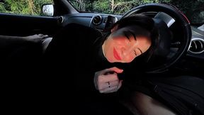 Pague unos dolares por una mamada en el coche