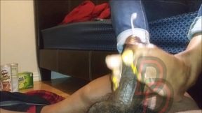 Seductive Mature Veiny Big Feet Footjob