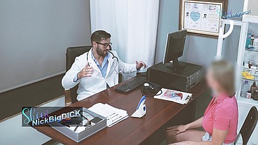 Ginecologo cachondo se folla a su paciente