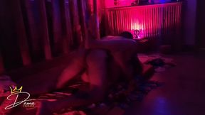 esposa recebe massagem tantrica na frete do marido corno - wife receives tantric massage from her cuckold husband