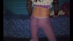 Dancing in my tights, shaking my ass to zzs music