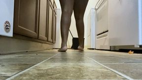 Tiny Human vs Giantess Broom 1080