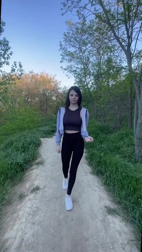 Hotty amateur babe shows off her huge natural tits in public outdoor setting