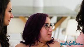 April O’Neil sandwiched in threesome pussy feasting frenzy