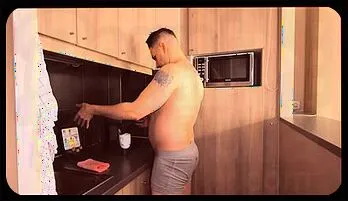 Latina MILF Maid Olivia Del Rio's Steamy Cleaning Session