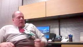 Very hawt Step dad a the office