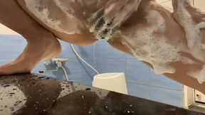 【盗 撮】【個人撮影】【素人】【女子大生】【日本人】リアル盗 撮風！お風呂場でムラムラが止まらない女子大生