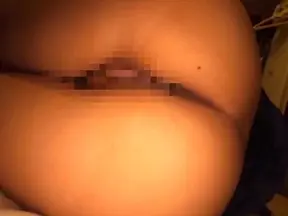Amatuer vixen gags on a massive dick