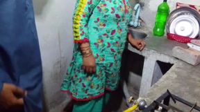 Homemade Sex with Amateur Wife Riding Cock and Doggystyle Creampie. Big Booty MILF