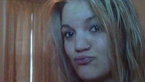 Fluffy blondie with big thick ass danced topples for me on webcam