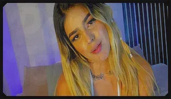 Blonde Camgirl’s Intense Dildo Solo Session