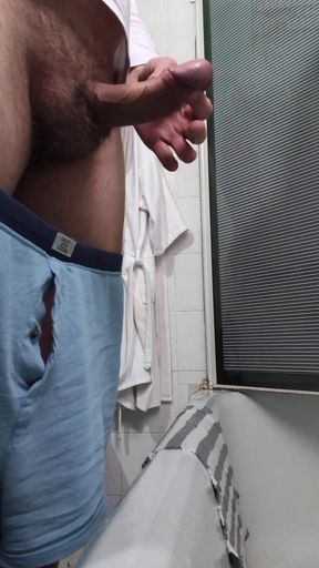 Very hard masturbation until she ends up with jets of milk