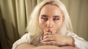 Stepsister Constantly Gets Stuck in the Most Obvious Places to Already Get Fucked