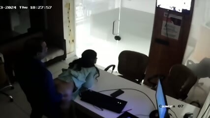 Meri friend Neha Srivastava ka boss ke sath sex cctv part 1