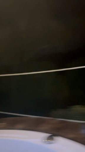 Sucking wet in an jacuzzi