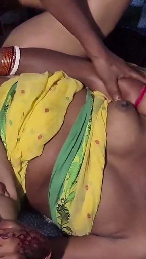 Jija Ji Jor Jor Se Chudai Koro Meri Chut Ke Andar Jada Pani Hai