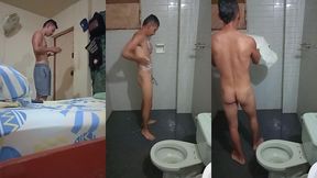 joven moreno estudiante colombiano saca su leche en el bano completo