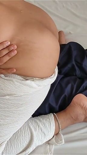 Jija Ji Ne Sali Ko Wife Samja Ke Gand Ko Touch Kiya