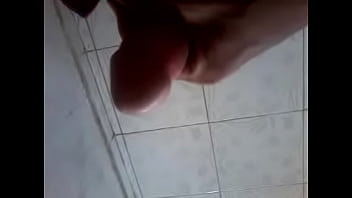 Mostrando o seu penis