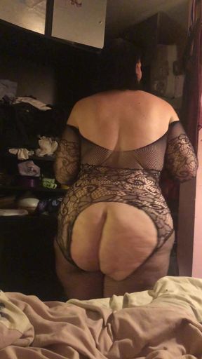 BBW Milf Cougar Dancing