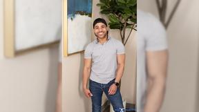 ”Sexy wrestler Sylvester Red jerks his shaft & cums buckets”