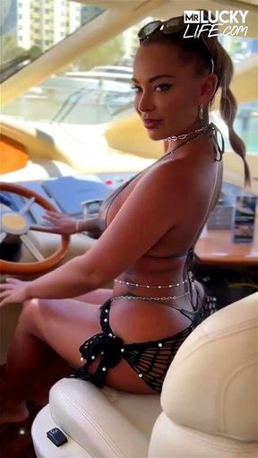 Big Ass Babe Hayley Davies Makes The Yacht Rock