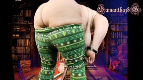 pawg trying on xmas leggings with samantha 38g