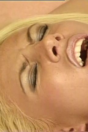 Horny Lesbian Are Happy Licking and Fucking Their Pussy to Each Other